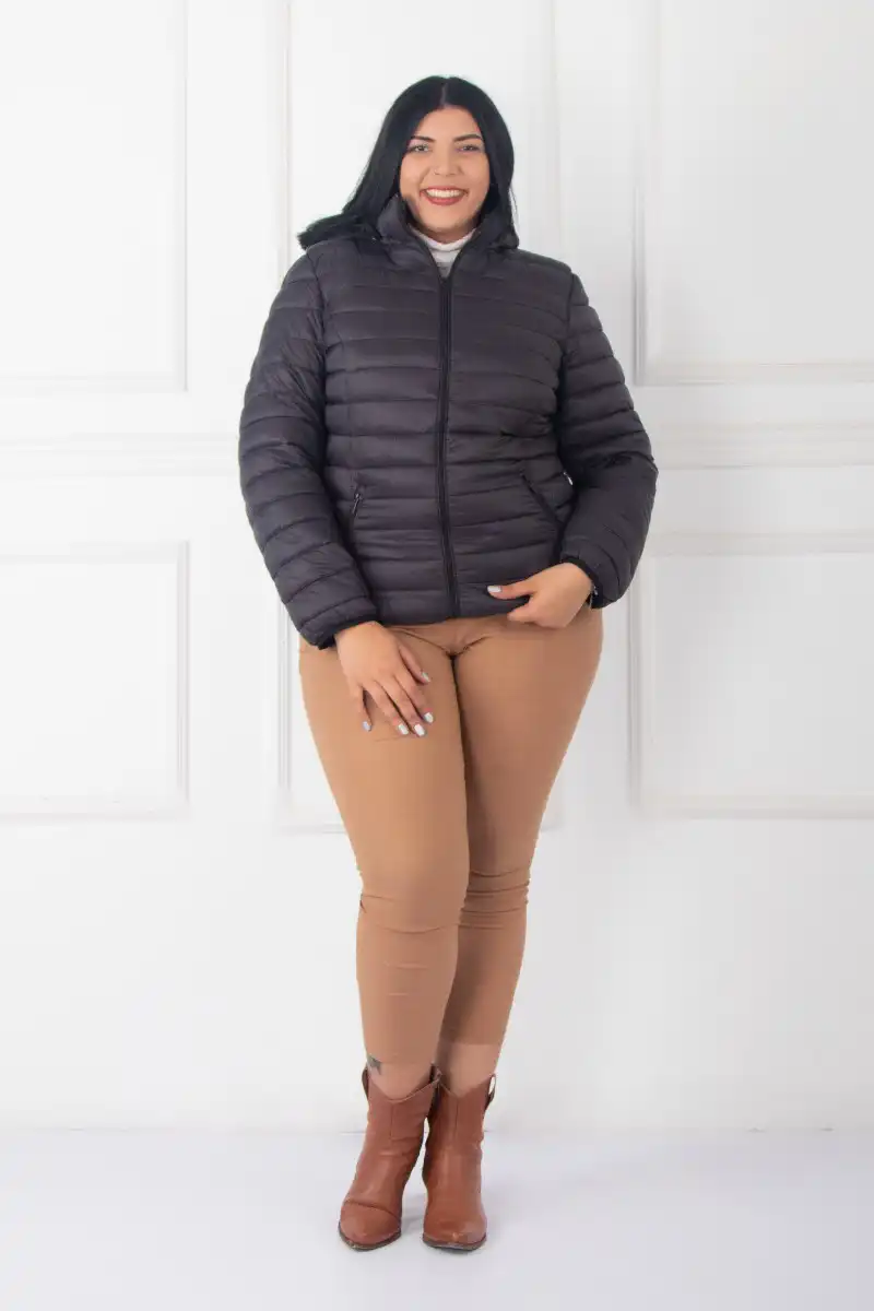 Talle especial con piel Negro